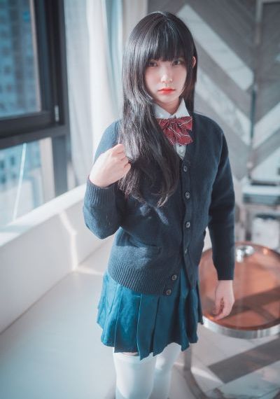 年轻漂亮的继坶少妇在线观看