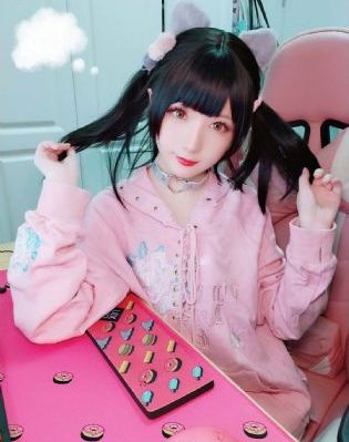 石原莉奈为了老了公和老头出