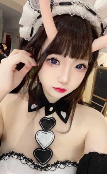 动漫美女操