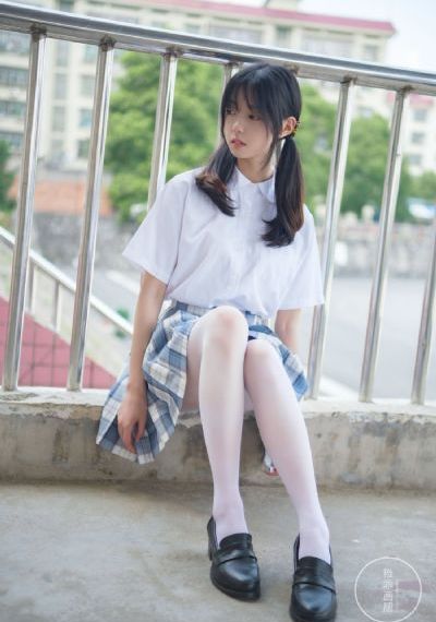 花吻在上免费观看完整版在线全集