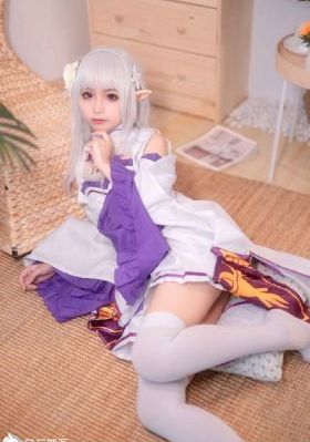 《我邻居的老婆2》