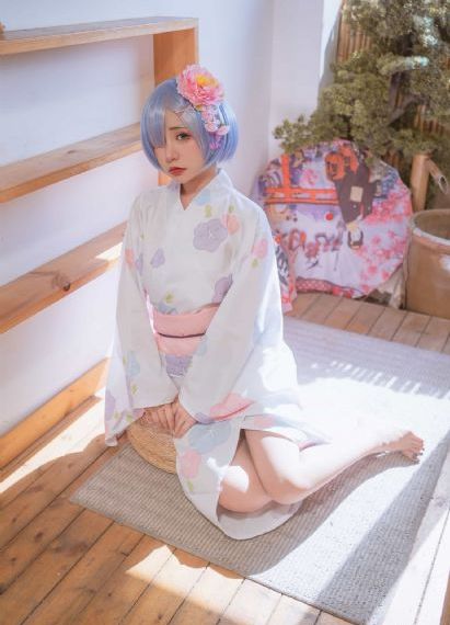 艳妇鬼魂